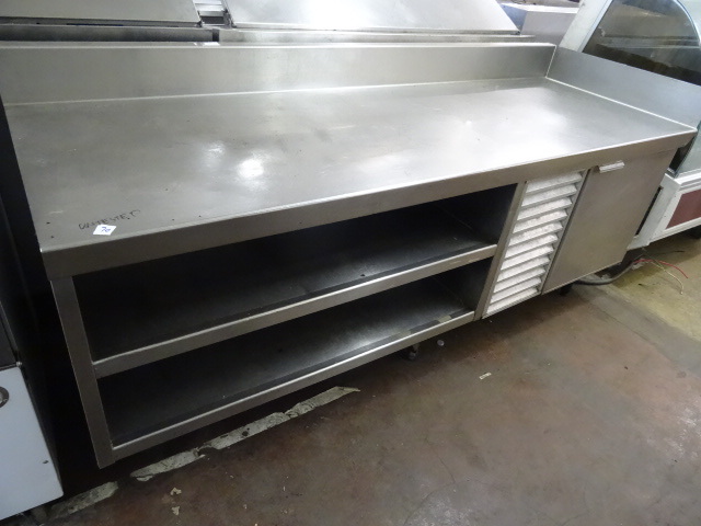 lot 70 image: Refrigerated Hostess Station Untested