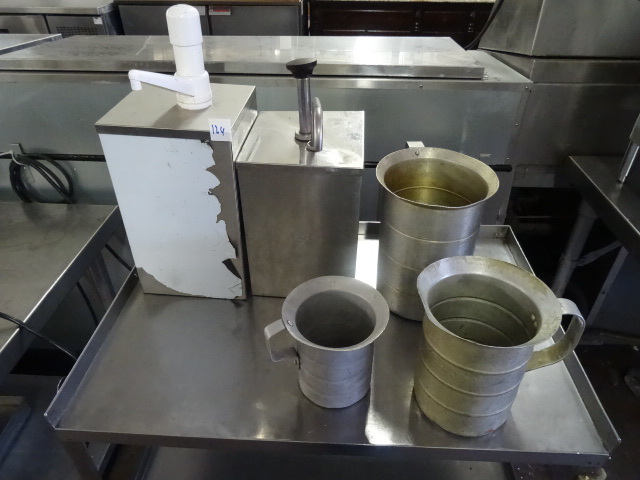 lot 124 image: 2 Condiment Dispensers.