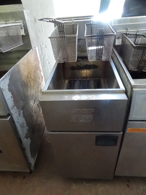 lot 131 image: Anets  Natural Gas Deep Fryer