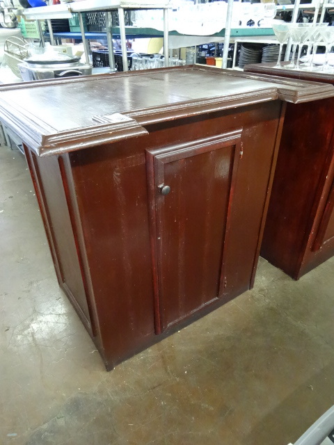 lot 158 image: Wood Hostess Stand 1 Door