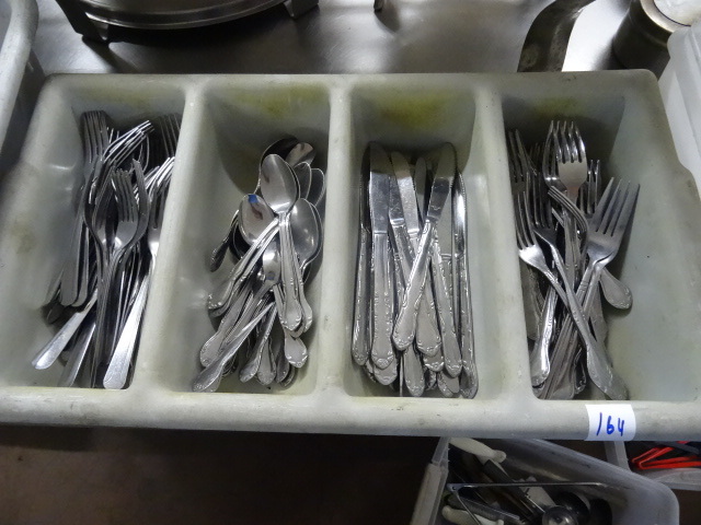 lot 164 image: Misc Silverware