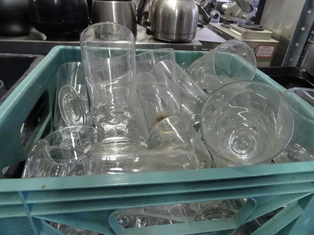 lot 204 image: 4 Milk Crates of Bar Related Glasses
