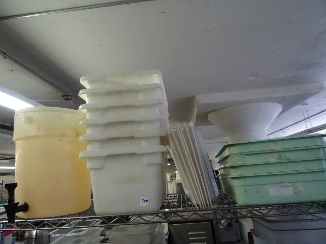 lot 209 image: Misc Plastic Tubs, Some Have Lids