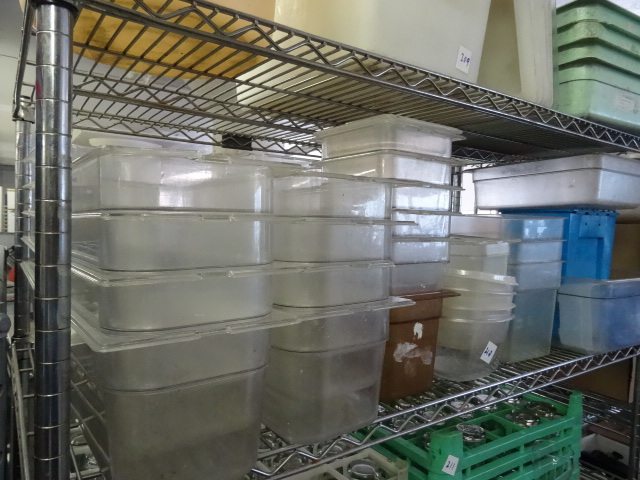 lot 210 image: Misc Plastic Prep Containers