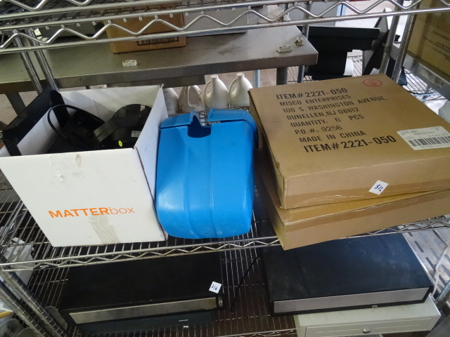 lot 215 image: DJ Related Items, 12 Roma Saucers,