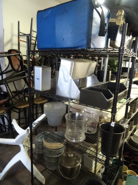 lot 223 image: Large Lot Of Bar Related Items