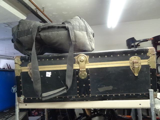 lot 226 image: Vintage Travel Trunk.