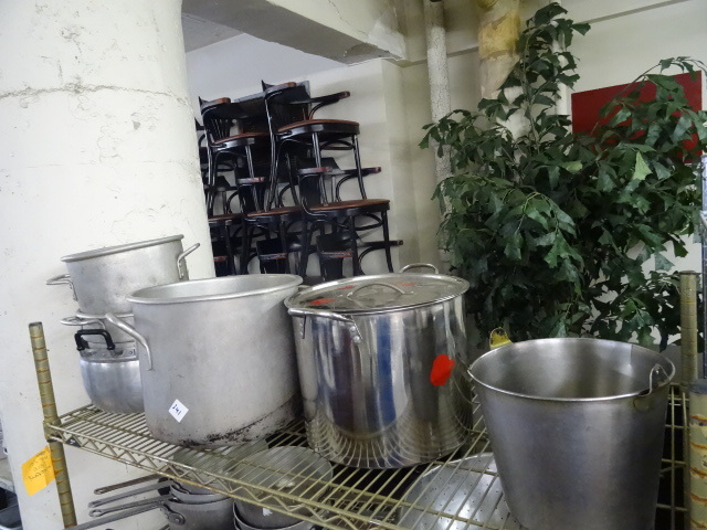 lot 241 image: Misc Cooking Pots
