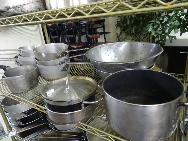 lot 242 image: Misc Cooking Pots
