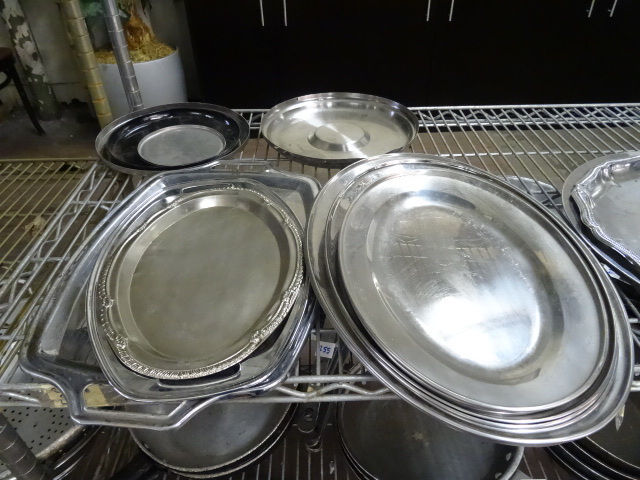 lot 248 image: Misc Metal Trays