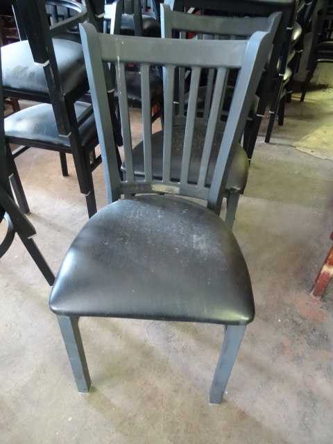 lot 275 image: 10 Metal Framed , Cushioned  Chairs