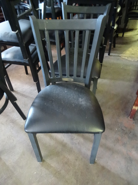 lot 277 image: 10 Metal Framed , Cushioned  Chairs