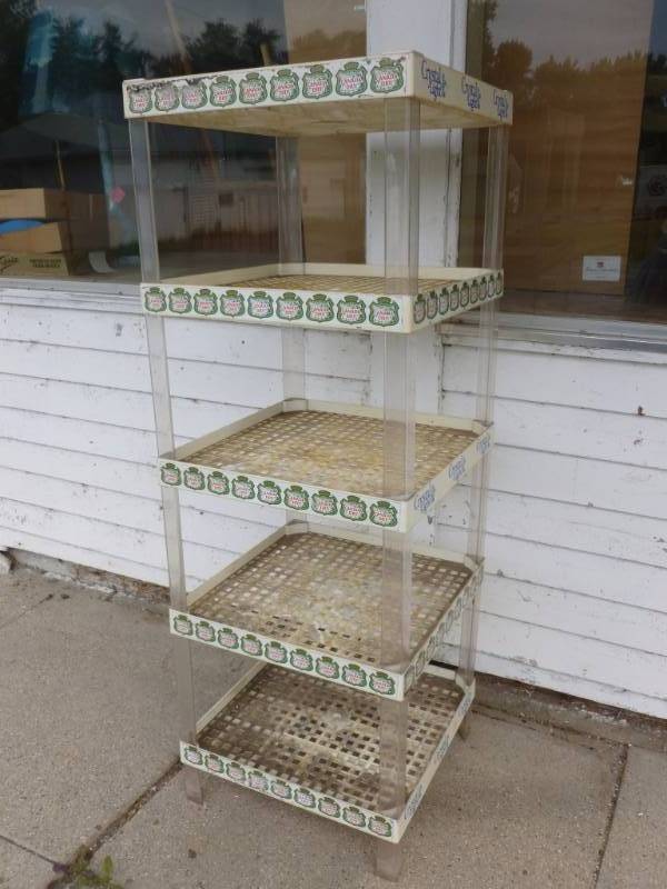 lot 10 image: Store Display Shelf