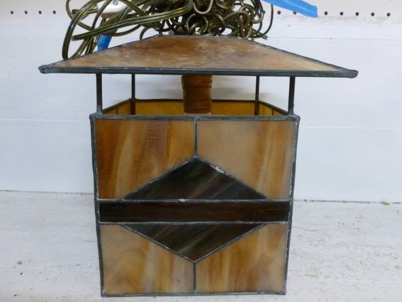 lot 23 image: Leaded Glass Light