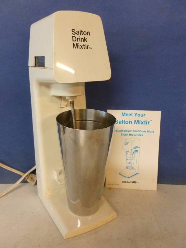 lot 30 image: Drink Mixer