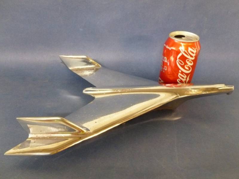 lot 39 image: Vintage Car Ornament