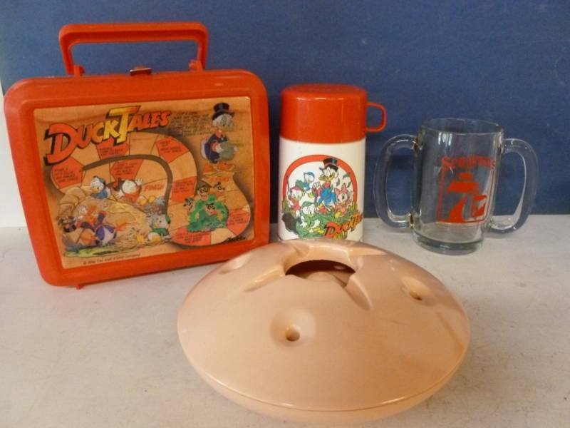 lot 93 image: Collectible