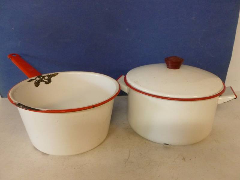 lot 96 image: Vintage Enamelware