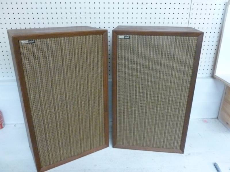 lot 132 image: Vintage Speakers