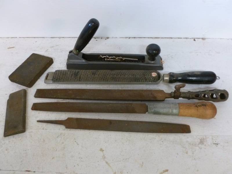 lot 141 image: Tools