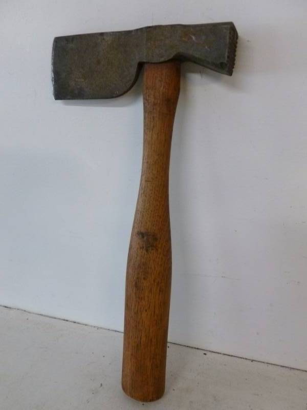 lot 151 image: Specialty Ax