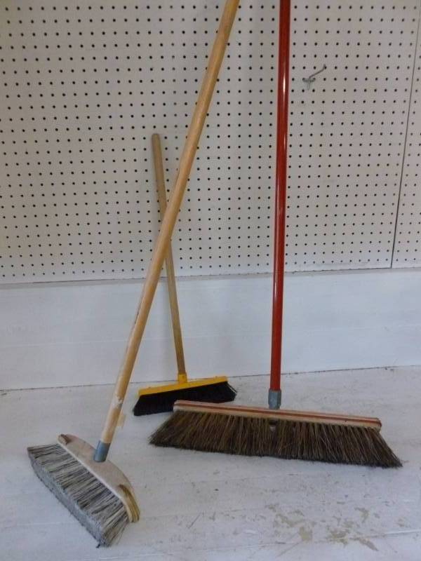lot 156 image: Brooms