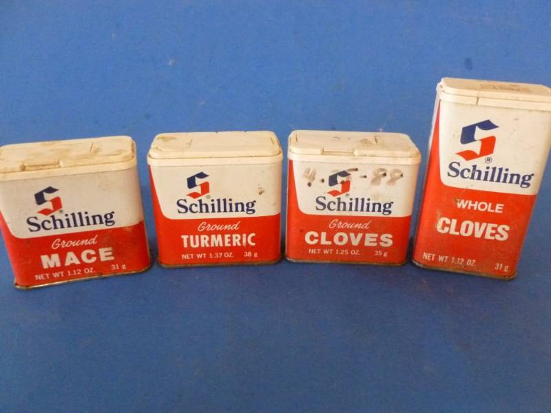 lot 194 image: Vintage Metal Containers