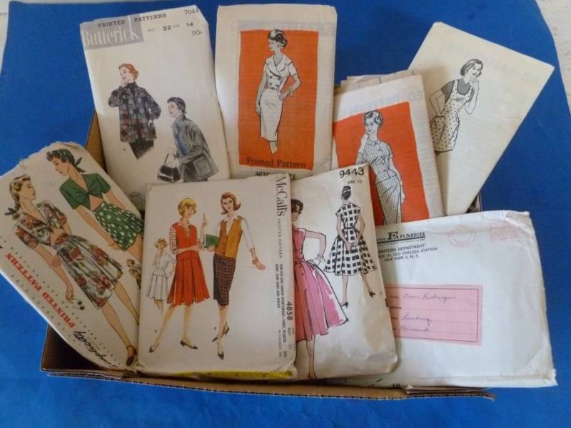 lot 208 image: Vintage Clothes Patterns