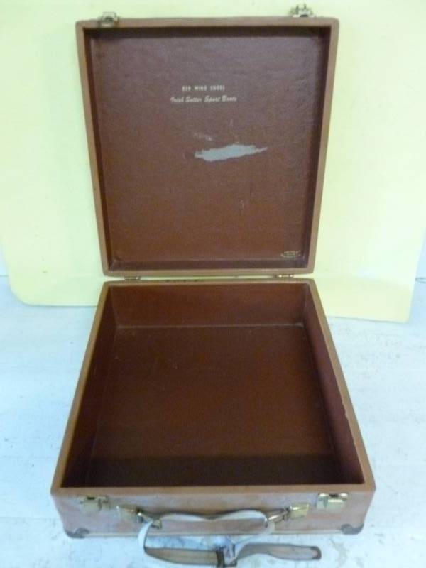 lot 214 image: Vintage Case