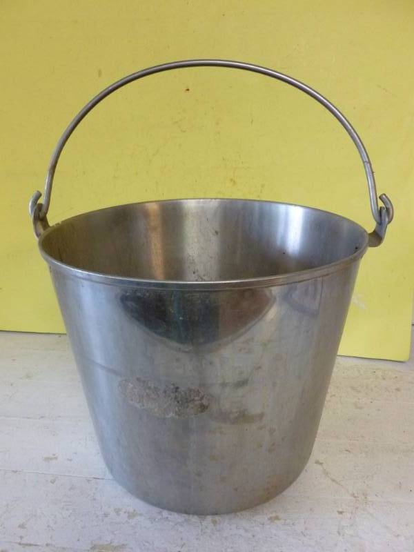 lot 215 image: Milk Bucket