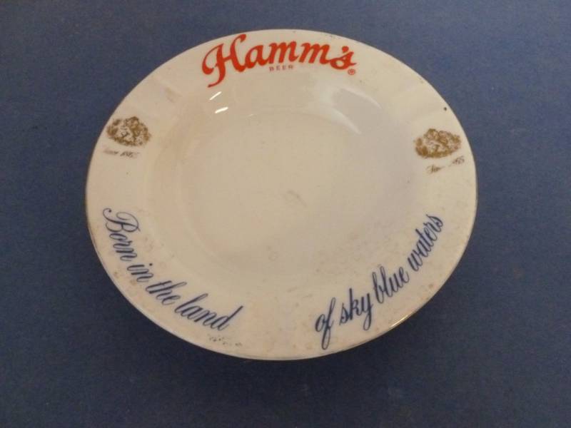 lot 230 image: Vintage Hamms