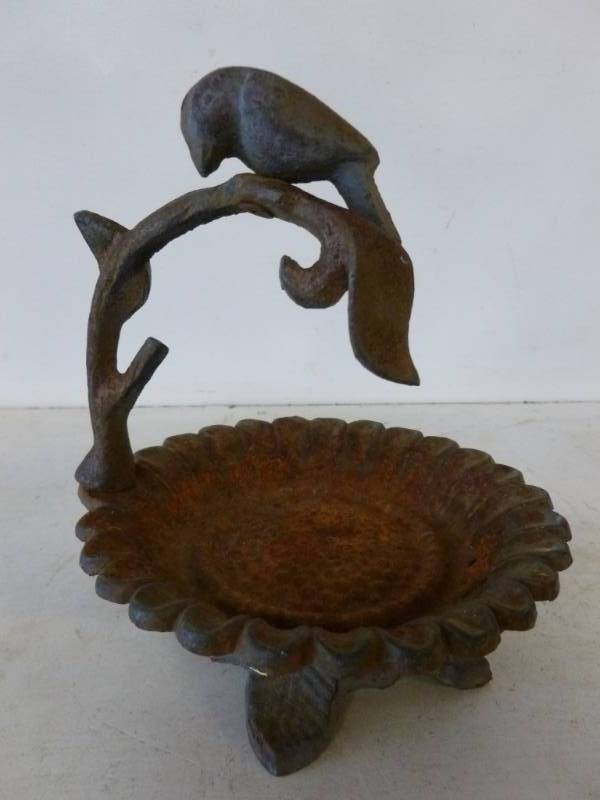 lot 246 image: Cast Iron Decoration