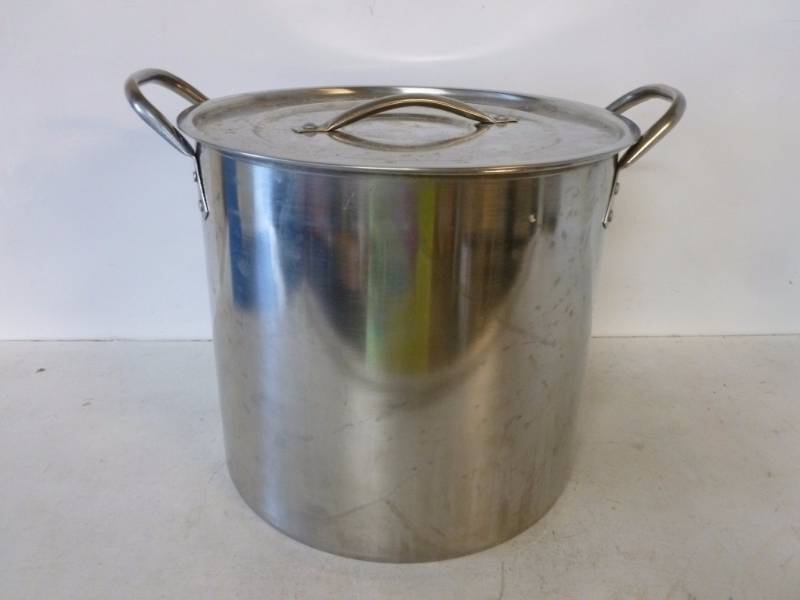 lot 247 image: Stainless Steel Cookware