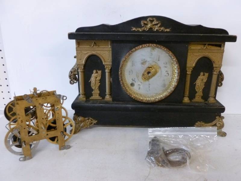 lot 270 image: Antique Clock