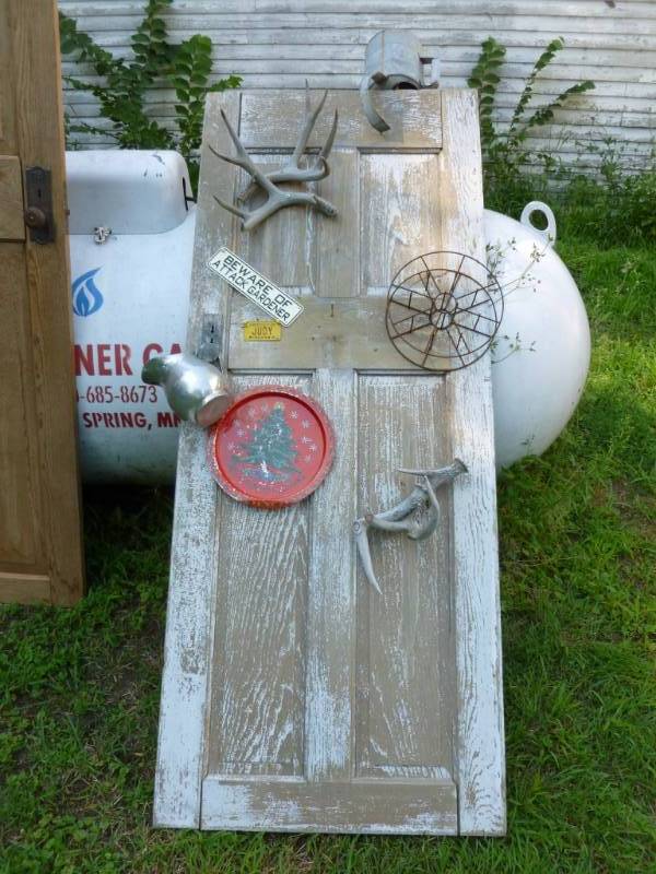 lot 283 image: Vintage Door