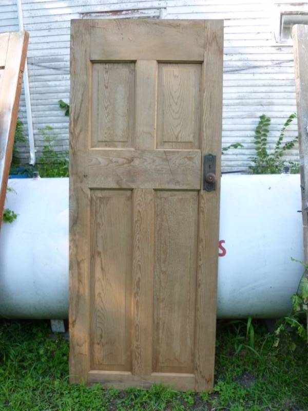 lot 284 image: Vintage Door