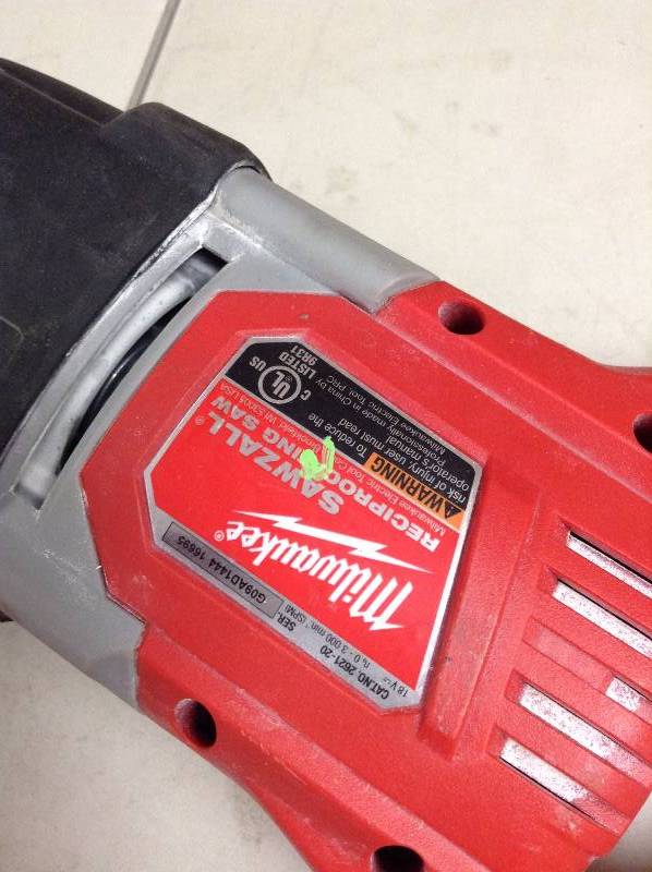 lot 17 image: Milwaukee Reciprocrating Sawsall M18 and battery no charger included in good working condition