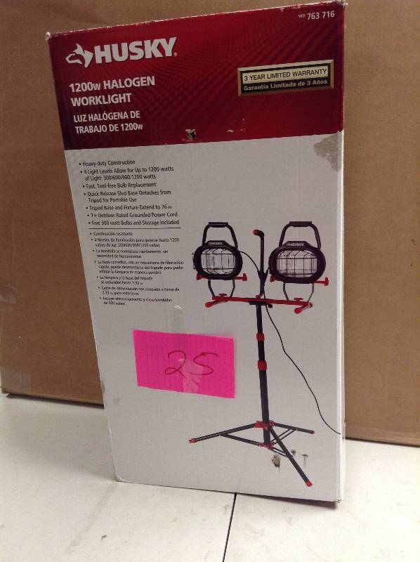 lot 25 image: Husky 1200W Halogen worklight