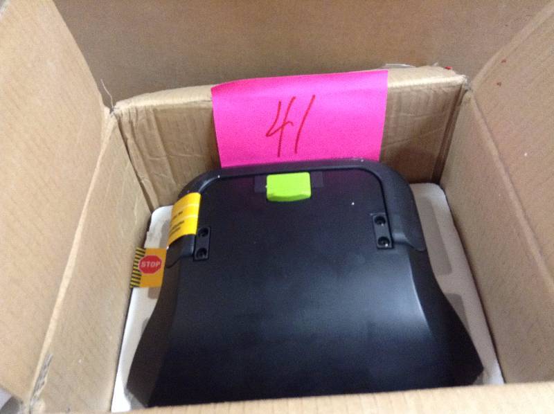 lot 41 image: Earthwise 24 volt 20 am rechargeable battery