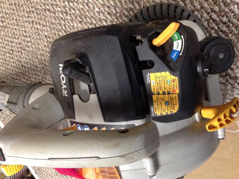 lot 89 image: Ryobi 2 Cycle Blower used in good working condition