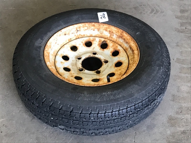 lot 26 image: Goodyear Trailer Tire