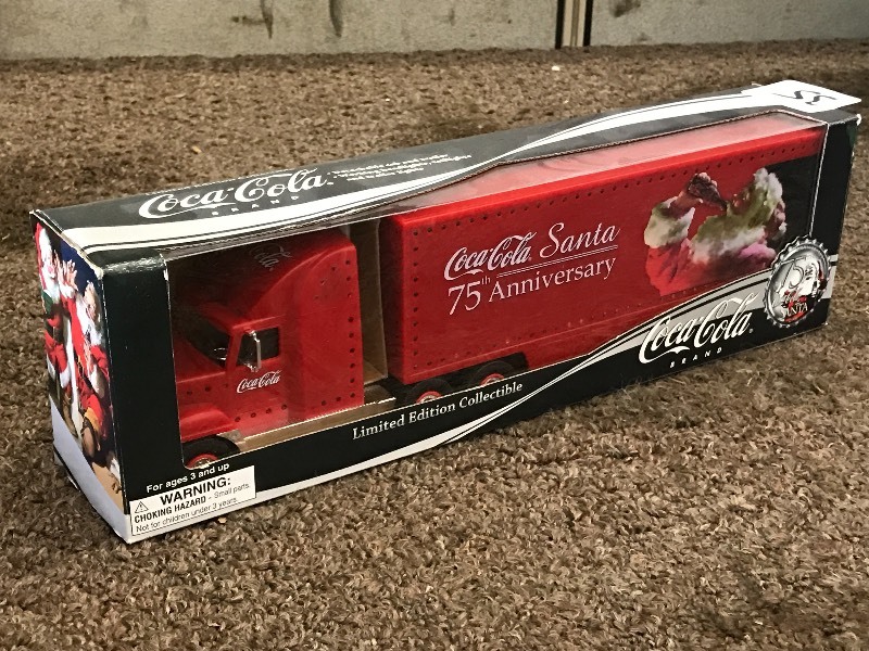 lot 35 image: Coca-Cola Collectible