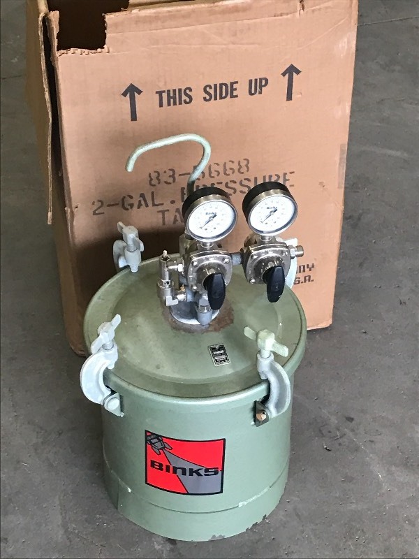 lot 50 image: Binks 2-Gallon Pressure Tank, Appea...