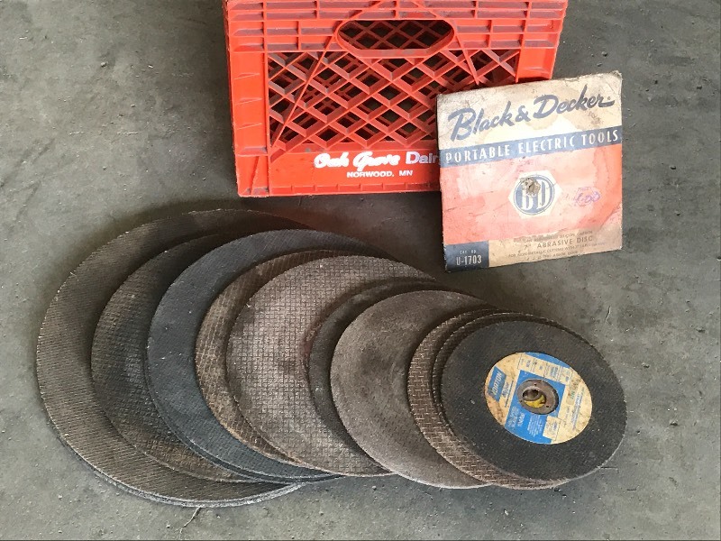 lot 53 image: Crate Of Assorted ConcreteMetal Sa...