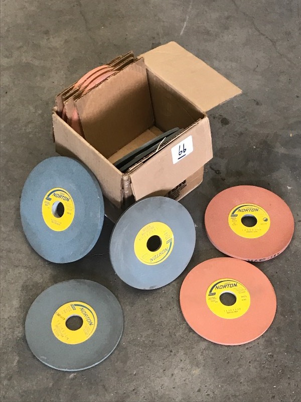 lot 66 image: Box Of (12) 7&8 Grinding Wheels ...