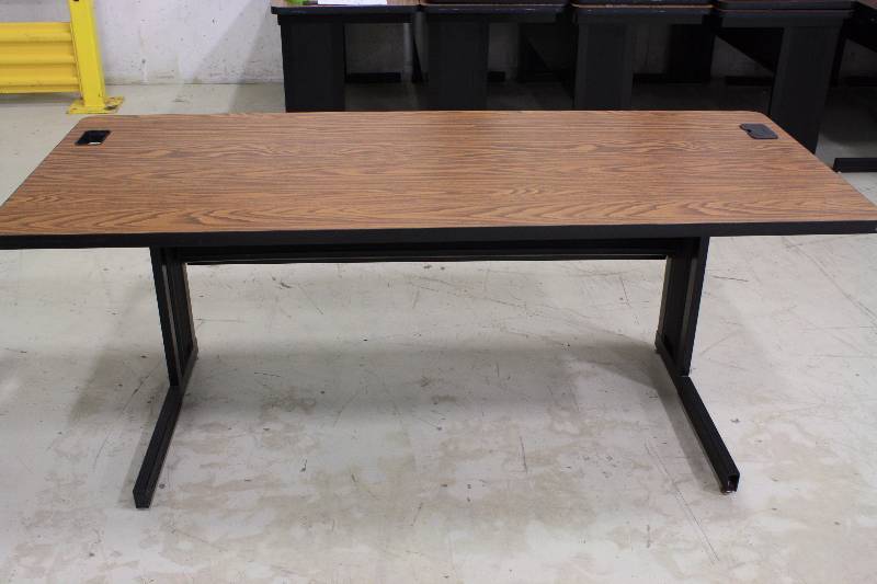lot 29B image: 6ft Heavy Duty Wood DeskTable