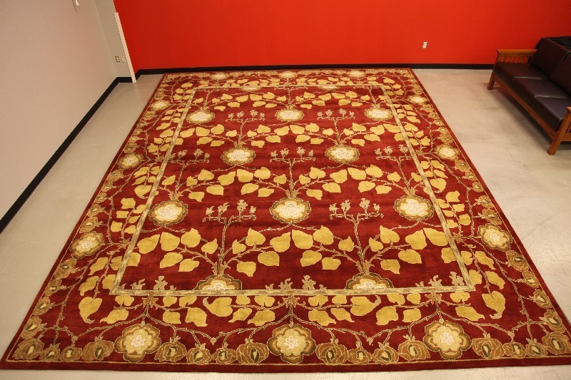 lot 48 image: Patrician Large Area Rug 15 x 18 Red