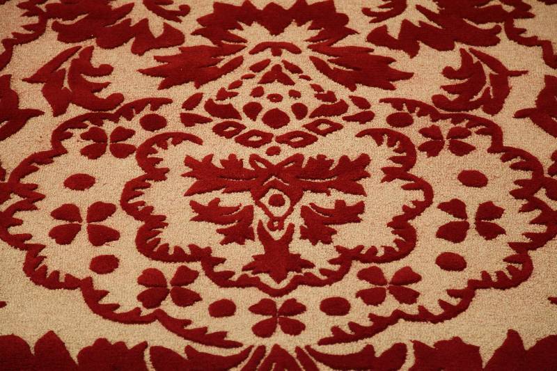 lot 144 image: 8 X 11 Area Rug 100% Wool