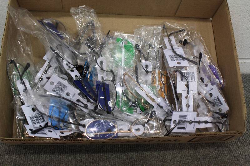 lot 78 image: Reading Glasses Bulk Lot