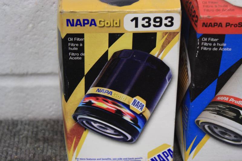 lot 95 image: Napa Oil Filters (Qty4)